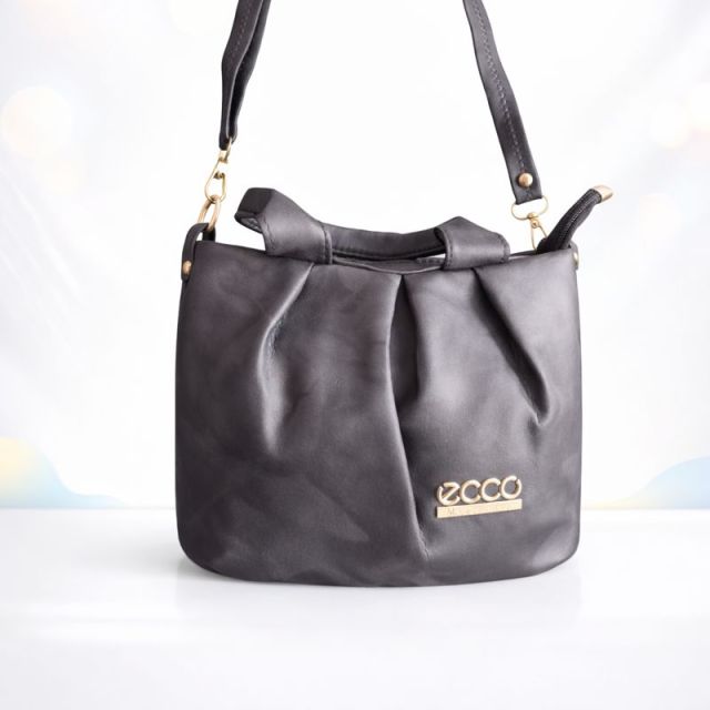 Elegant Black Women’s Sling Shoulder Bag