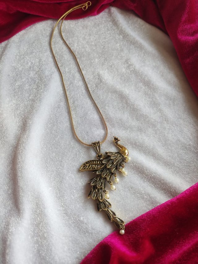 Antique Peacock Pendant Chain Necklace with Pearl Drops