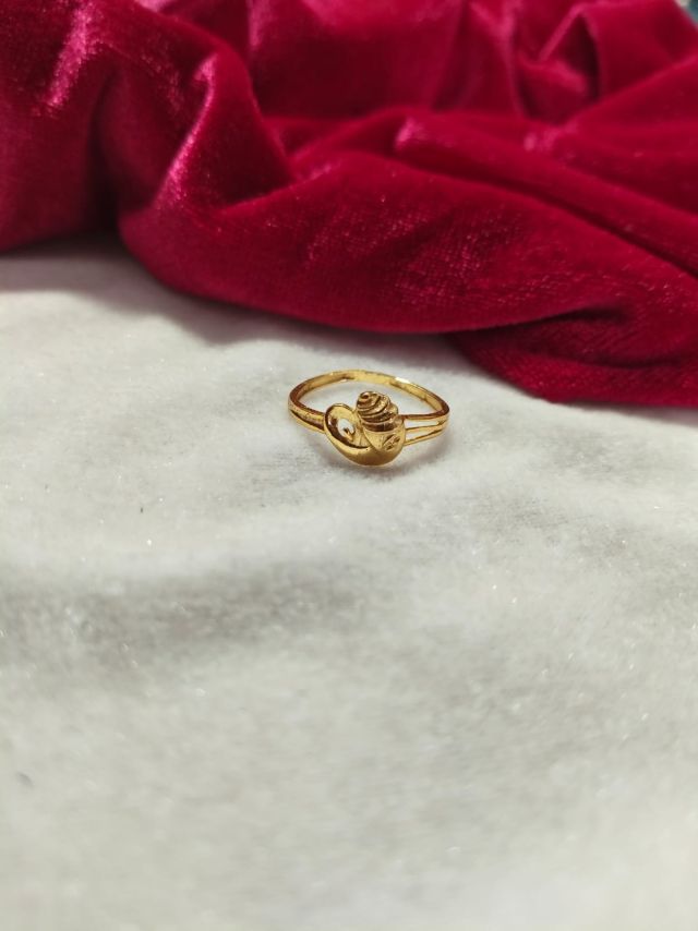 Gold Heart Rose Design Minimal Everyday Ring for Women (Gold Finish)