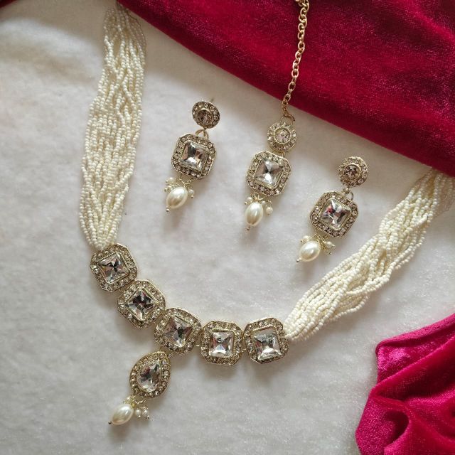 Luxury Pearl Crystal Party Wear Choker Set