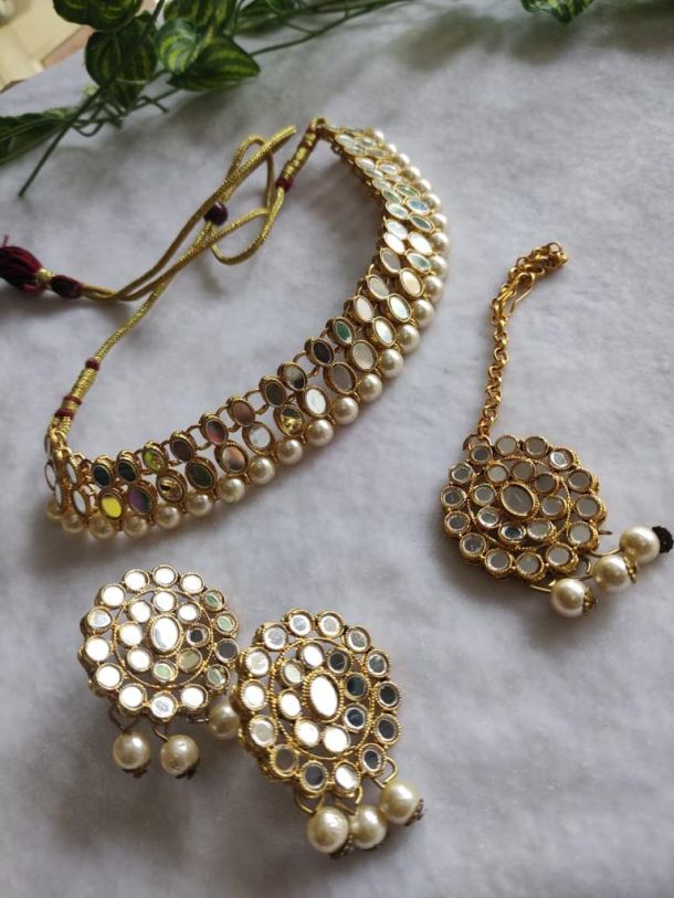 Traditional Mirror Kundan Pearl Choker Necklace Set with Earrings & Maang Tikka