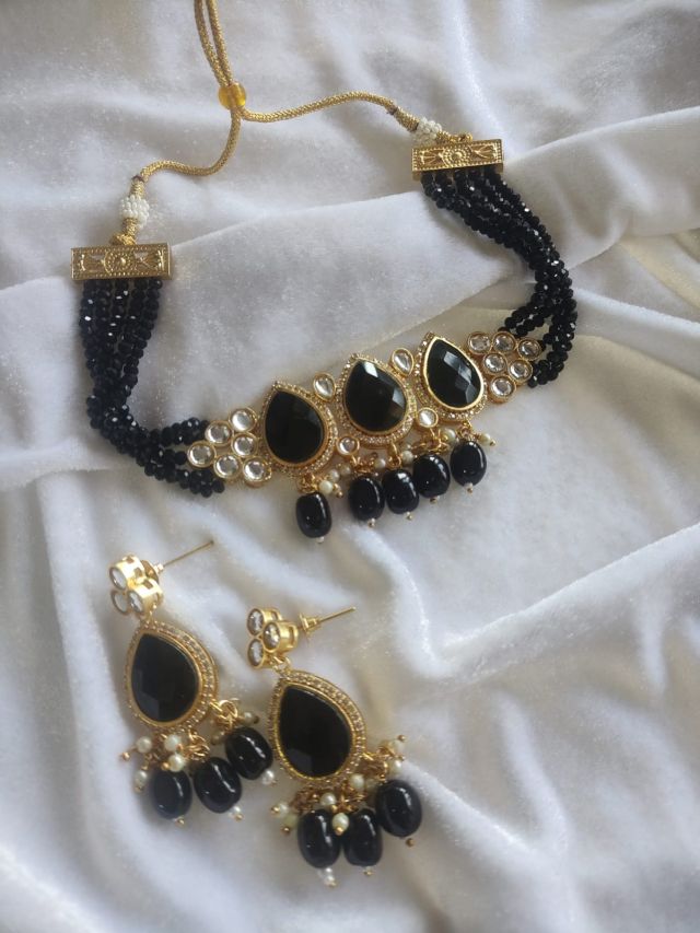 Black Beads Kundan Choker Necklace Set with Matching Earrings