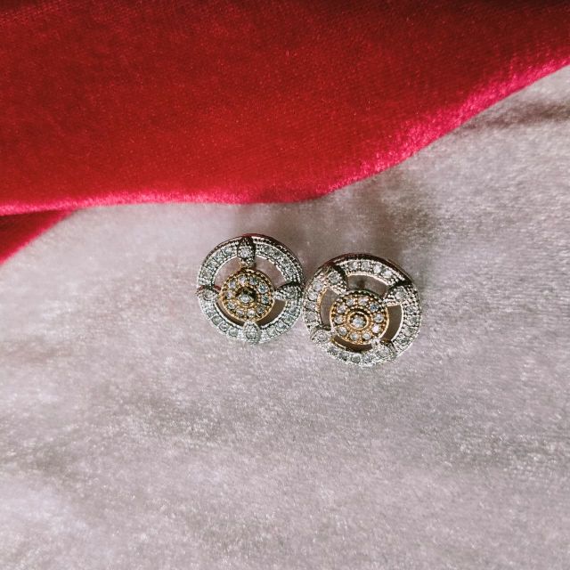 Circular Crystal Stud Earrings (Gold & Silver Tone)