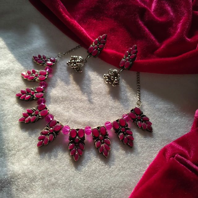 Oxidised Pink Stone Leaf Design Choker Necklace Set with Matching Earrings